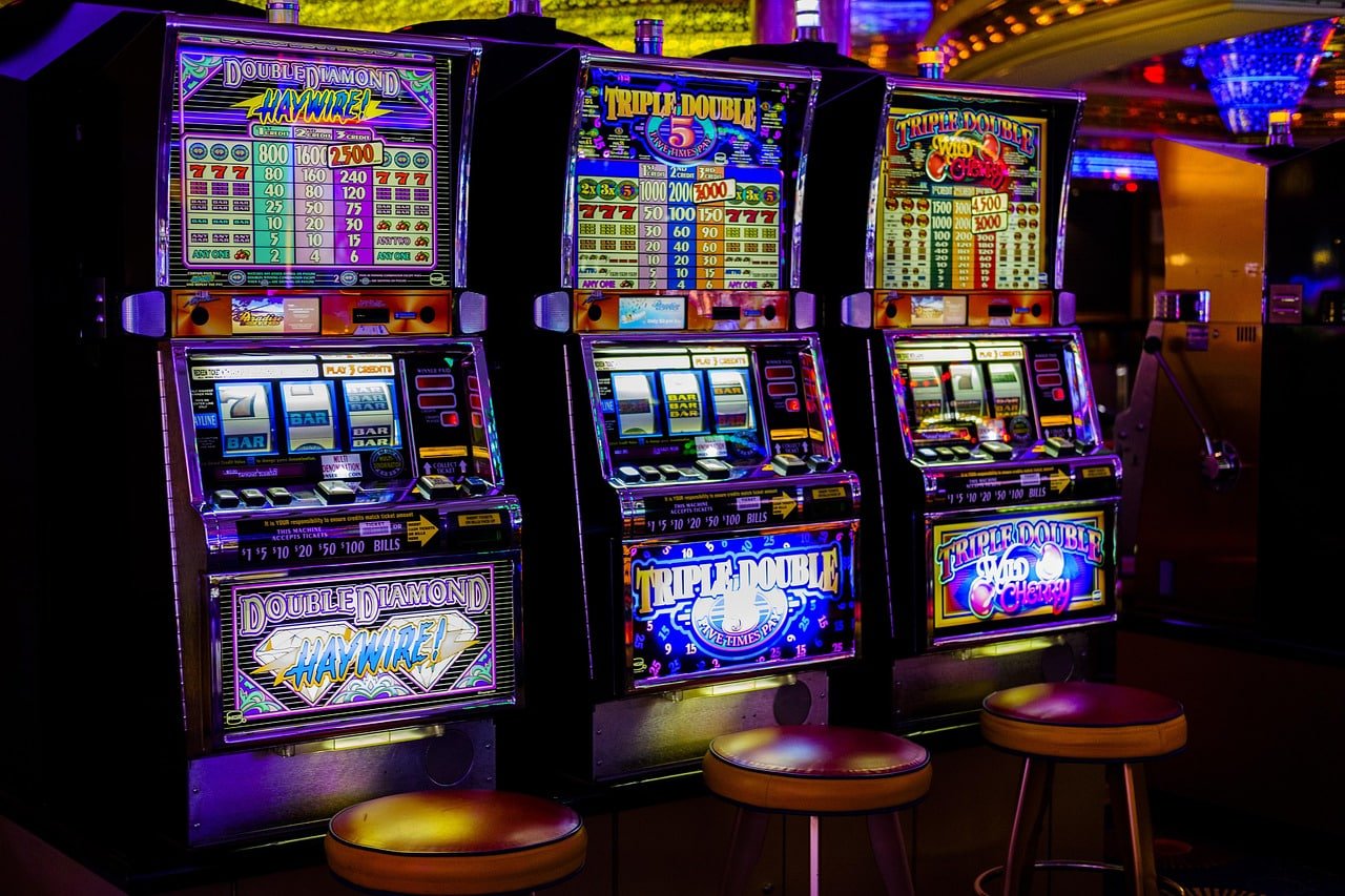 Người dùng trải nghiệm game slot trên thiết bị di động tại 2bong một cách dễ dàng